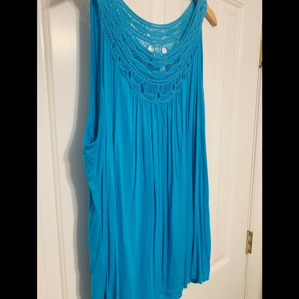 Lace flowy tunic